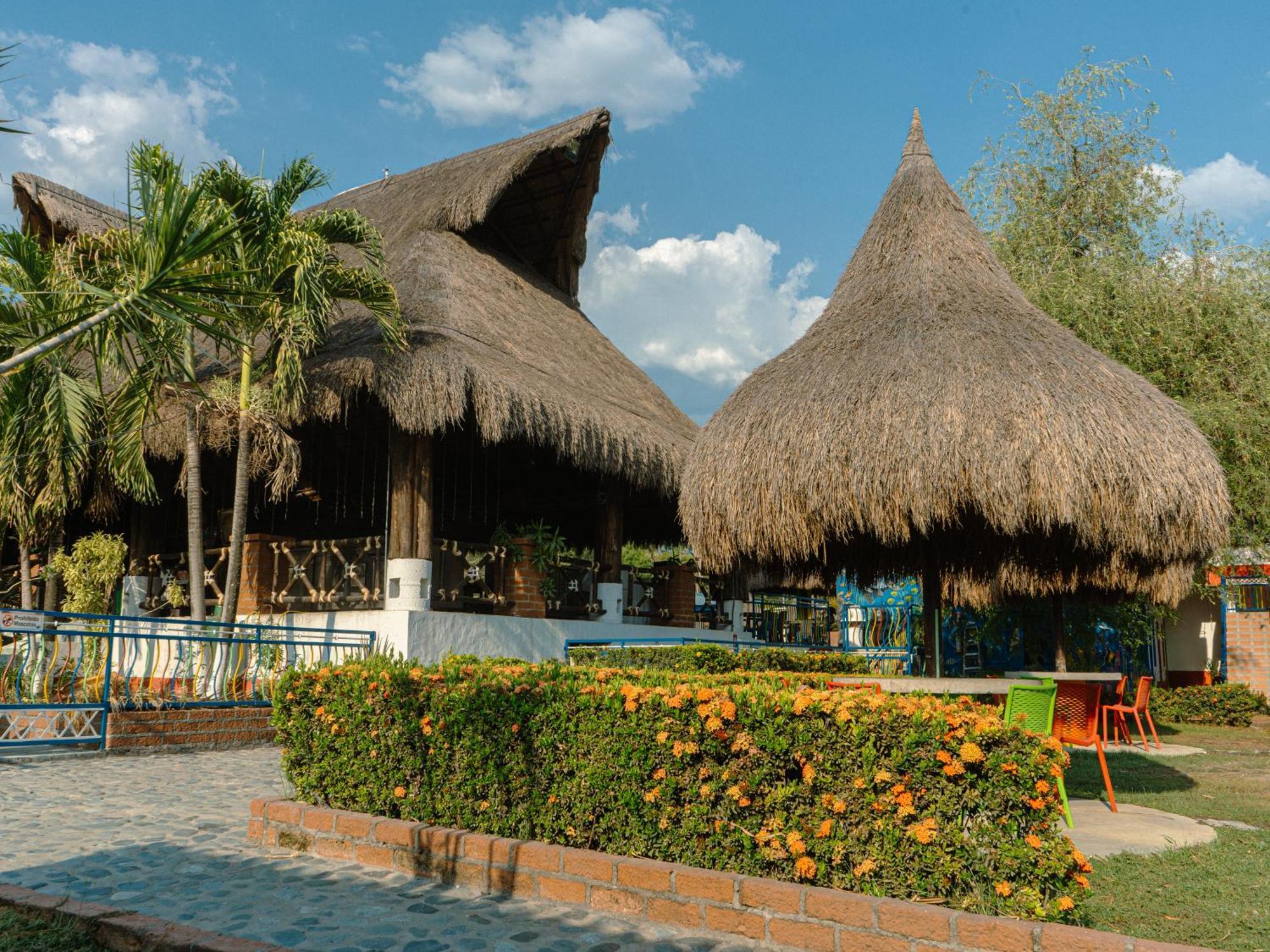 Hotel Acuarela Del Rio 圣菲德安蒂奥基亚 外观 照片
